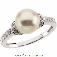 14K White Gold Freshwater Cultured Pearl And Diamond Ring